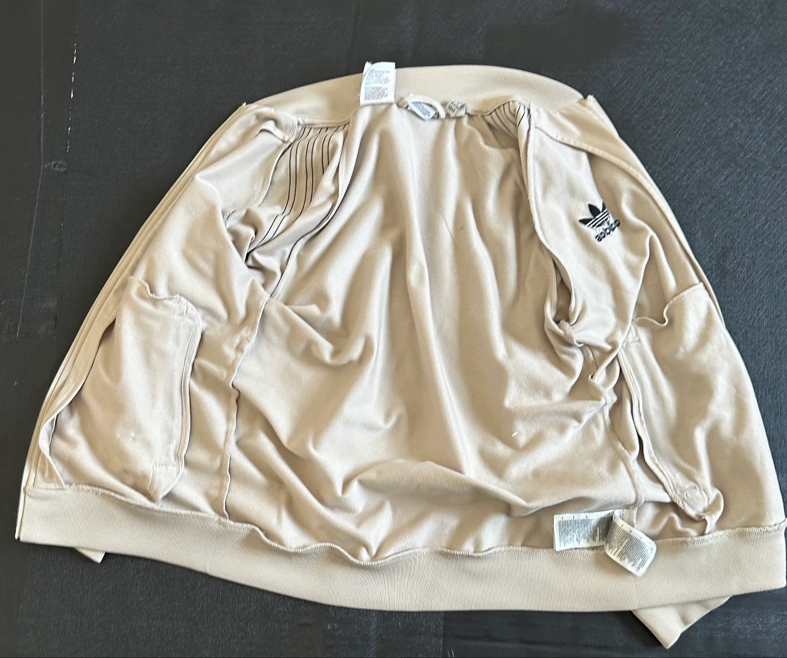 White Adidas Originals jacket with 3 black stripes – Size S – photo 3